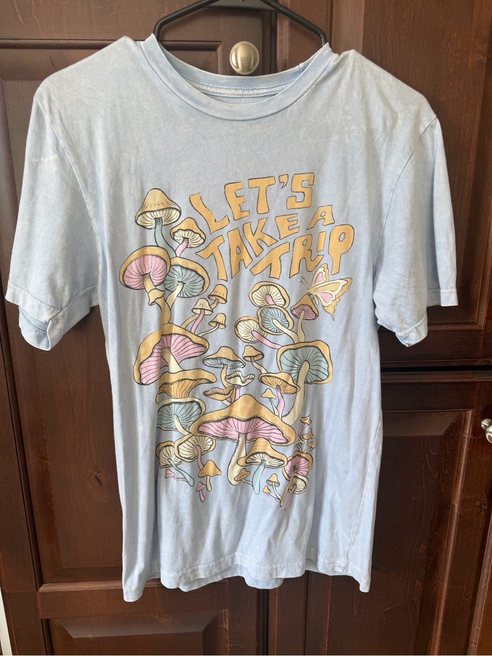 Lola Fashion mushroom acid wash blue graphic tee